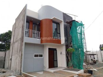 RUMAH 2 LANTAI DEKAT STASIUN KERETA DI CIPAYUNG