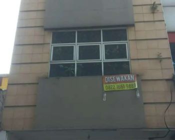 sewakan Ruko 3 1/2 lt Moh Toha pusat kota