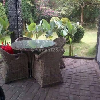 Dijual rumah villa di istana bunga parongpong lembang. Dekat wisata dusun bambu