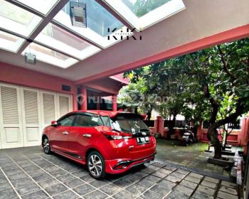 Dijual Rumah 3 Lantai Siap Huni