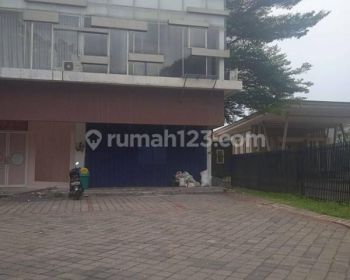 Cocok kantor dekat pintu tol tengah kota sidoarjo di Kahuripan lahan parkir luas
