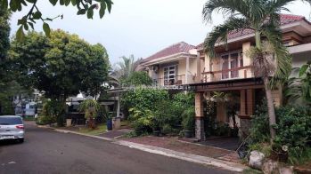 Rumah di Legenda Wisata 2 Lantai Termurah Siap Huni