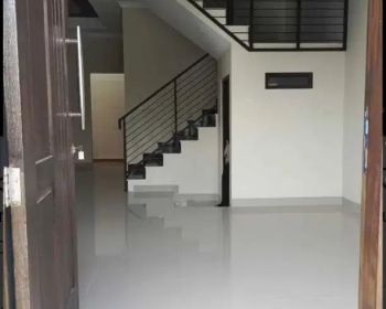 Rumah 2 Lantai Siap Huni Di Harapan indah , Bekasi