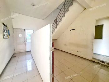 Ruko Murah Lokasi Bagus Tempat Parkir Luas Strategis Di Kepanjen