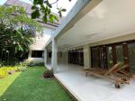 thumbnail-modern-house-with-large-garden-and-pool-in-kebayoran-baru-7