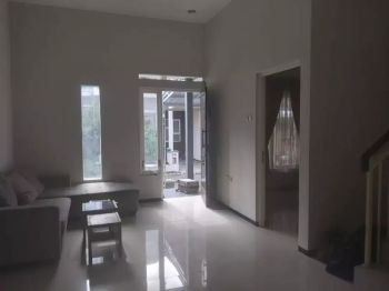 Dijual, dikontrakan rumah 2 lantai