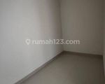 thumbnail-rumah-modern-bagus-sekali-depan-green-area-sentul-city-bogor-10