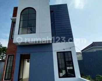Rumah 2 Lantai Modern Di Kota Malang Dekat Kampus Kanjuruhan