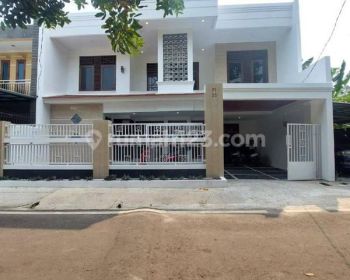 Rumah Baru Siap Huni di Komplek Cipayung Jakarta Timur
