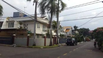 Rumah Janur Asri Jalan 3 Mobil 221m² Termurah