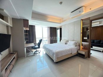 Kemang Village Intercon 2 BR Balcony 95 m²