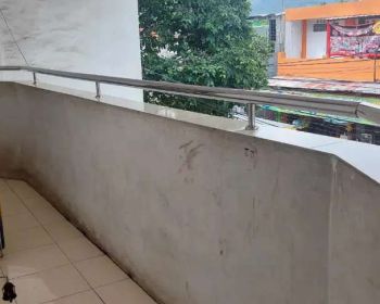 Tempat usaha dan tempat tinggal