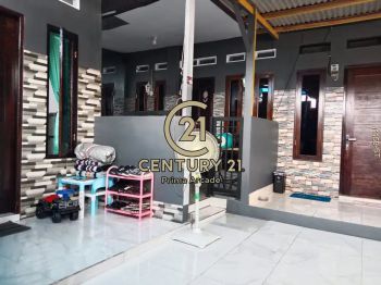 Kontrakan 9 Pintu Ditambah 1 Rumah Utama Dengan 2 Lantai