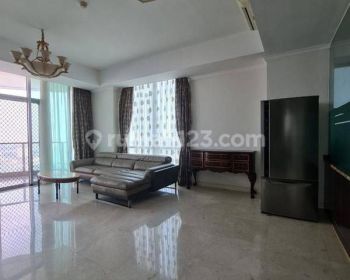 Kemang Village Ritz 4 BR Private Lift 204 m²