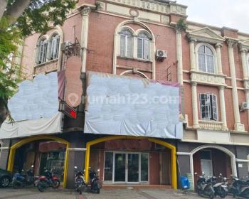 RUKO GANDENG HOOK MURAH PINGGIR JALAN RAYA GADING SERPONG 3 LANTAI