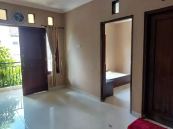 Jual rumah di Jogja fully furnished belakang ambarukmo plaza