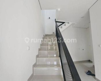 Rumah Dijual Bangunan Baru Minimalis di Taman Cibaduyut