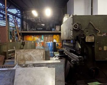 EX PABRIK TANAH BANGUNAN 900M2 GROGOL JAKARTA LOKASI STRATEGIS