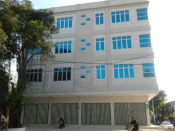 DISEWAKAN RUKO 4 LANTAI PLAFON TINGGI PLONG STRATEGIS SIAP HUNI RAPI