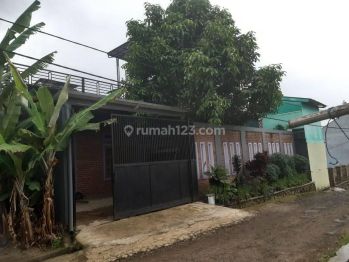 Rumah Villa Cisarua dengan Rooftop yg Luas