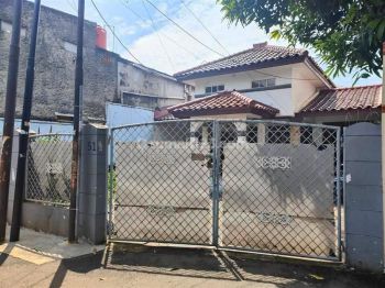 Tanah Bonus Rumah 1 Lt di Jatinegara, Jakarta Timur SHM 430 m²