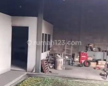 Ruang usaha di Jalan Raya Kopo