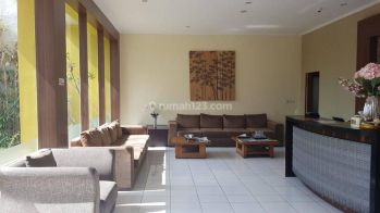 langka !! ruko gandeng di jalan utama sunset road hadap timur