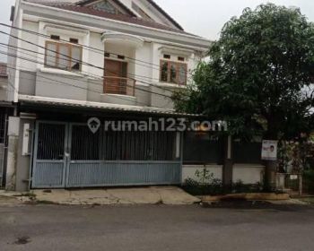 Disewakan Rumah Besar Di Sayap Suci Pahlawan