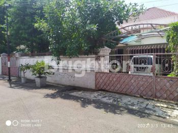 RUMAH KRAMAT SENEN JAKARTA PUSAT - 2 LANTAI & RUMAH LAMA
