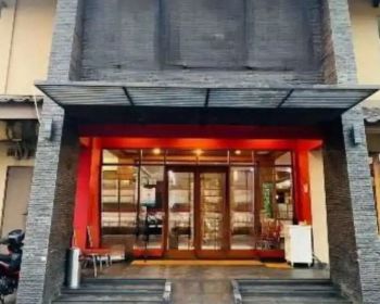 Dijual bangunan komersil di Kesehatan Bintaro