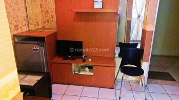 Apartemen Menteng Square termurah 1br lantai terendah ada heater