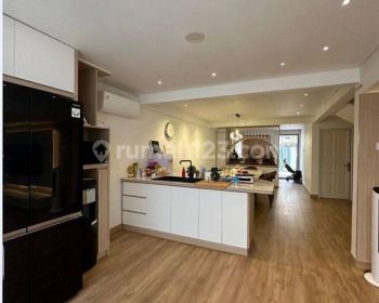 Di jual rumah muara karang 7x20 sdh renovasi rapi bgt bagus dan siap huni