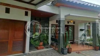 Wow Bikin Anda Ga Bisa Move On.. Rumah Mewah Terawat di Antapani