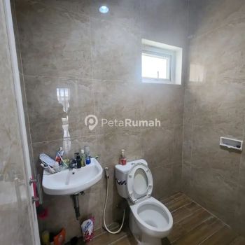 DIJUAL TOWN HOUSE JALAN SELAMAT KETAREN KOMPLEK MUTIARA PALACE(Darwin)