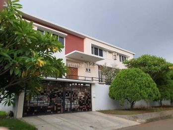 RUMAH GIRILOKA 2 BSD MEWAH LUAS NYAMAN SIAP HUNI MURAH NEGO