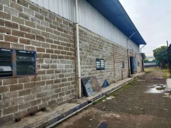 Di sewakan gudang produksi/penyimpanan jln kontener/Bantar gebang