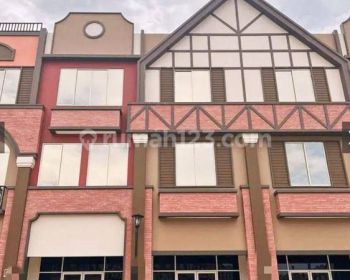 Disewakan Cepat Termurah Ruko La Riviera PIK 2 Hadap Taman