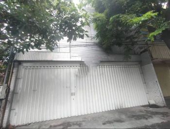 Ruko Undaan kulon cocok untuk usaha toko atau kantor bank nol jalan