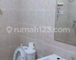 thumbnail-disewakan-apartemen-cosmo-terrace-type-studio-fully-furnished-7