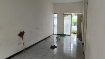 Disewakan Rumah Taman Holis Indah