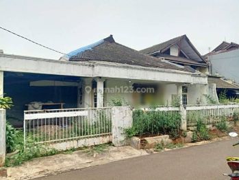 Rumah Tua Hitung Tanah Dengan Tanah Luas Duren Sawit