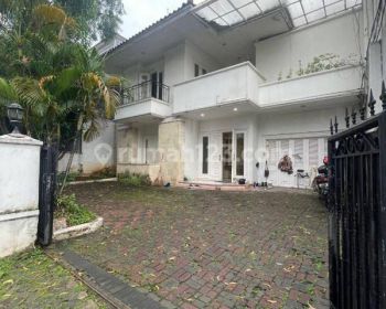 For Rent! Rumah Mewah 2 Lantai Di Menteng