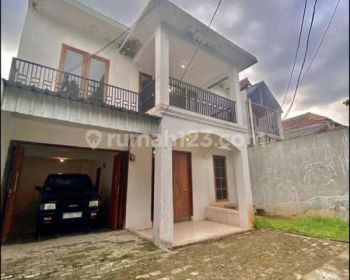 Rumah  Jakarta Selatan Cilandak