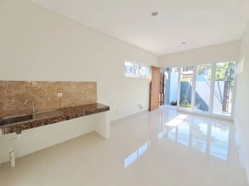 Rumah Cluster Ready Siap Huni Pinggir Jalan dekat Stasiun Sudimara