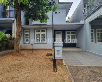 Rumah Hadap selatan Kotawisata