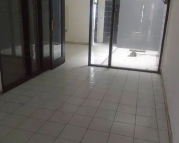 Dijual Ruang Usaha Lokasi Strategis di Jalan CIbadak