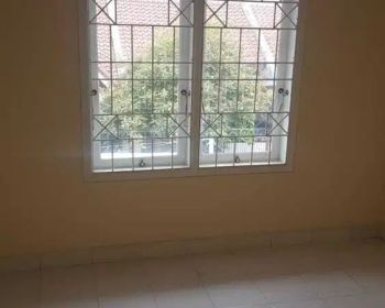 Mau jual cepat, rumah di Metland Menteng non cluster Jakarta Timur