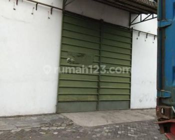 Disewakan gudang antropolis siap pake lokasi sangat strategis