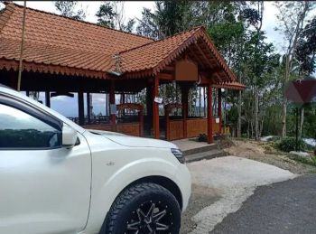 tanah murah, bonus ruang usaha kedai kopi dan rumah makan dekat wisata