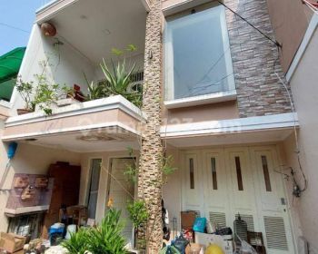 Rumah di Jelambar Selatan, Jakarta Barat. Jual Cepat Bu